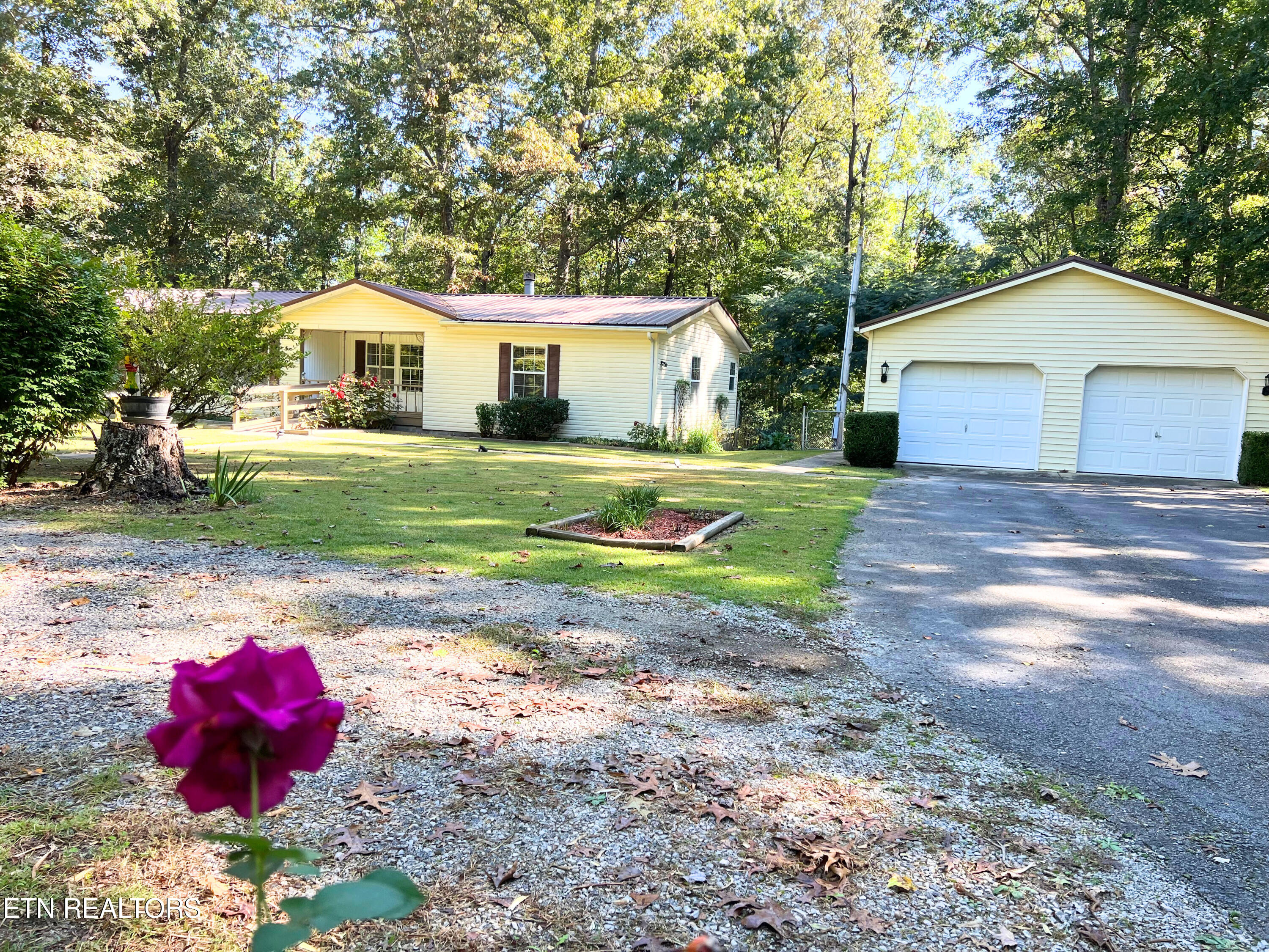 218 Bowater Rd