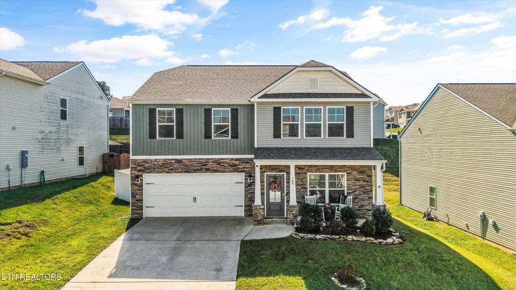 Photo of 108 Laine Drive, Lenoir City, TN 37771 (MLS # 1358203)