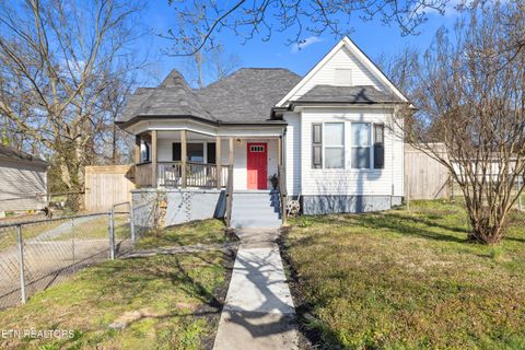 Photo of 2221 Virginia Ave, Knoxville, TN 37921 (MLS # 1319333)
