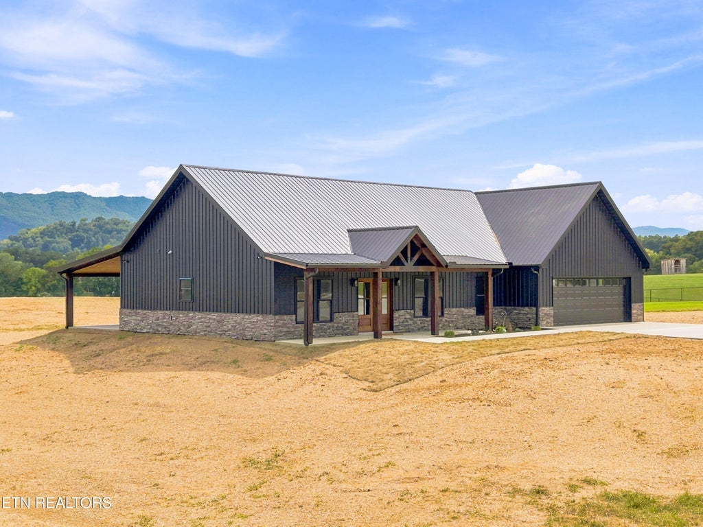Photo of 770 Rock Hill Rd, Newport, TN 37821 (MLS # 1353693)