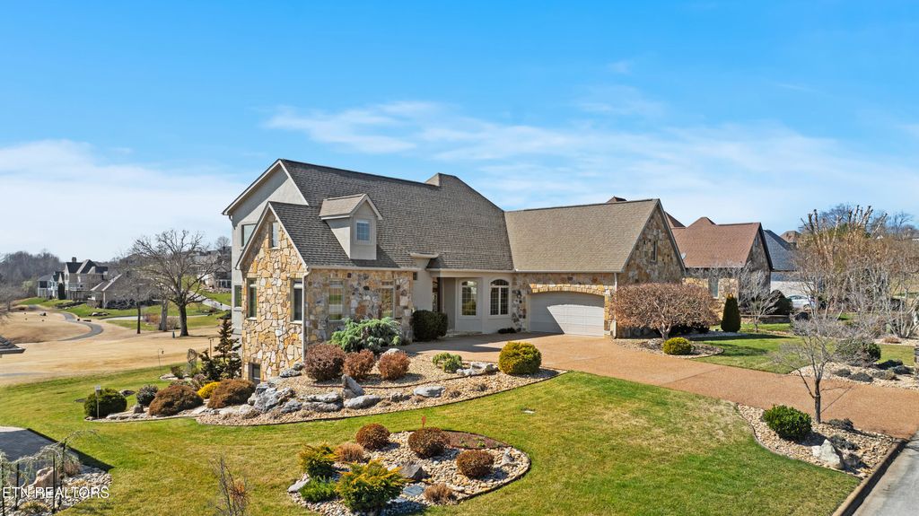 Photo of 170 Blue Jay Ave, Vonore, TN 37885 (MLS # 1331776)