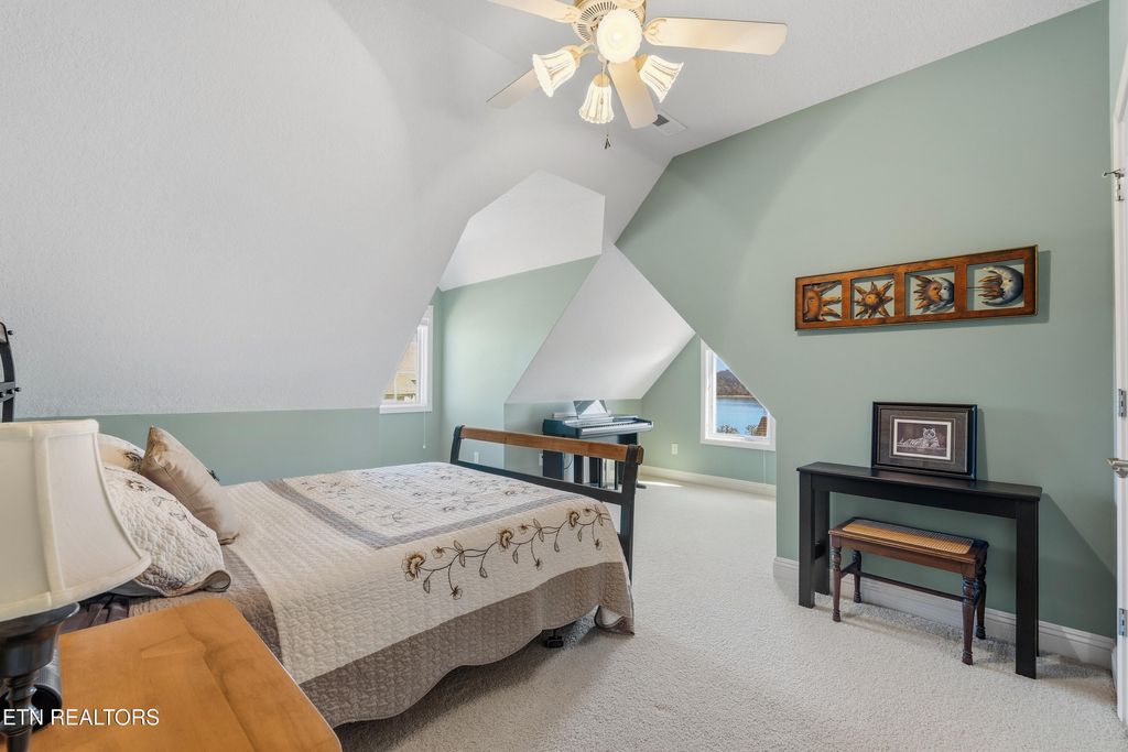 Photo of 170 Blue Jay Ave, Vonore, TN 37885 (MLS # 1331776)
