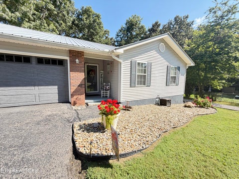 Tiny photo for 64 Pear Circle, Crossville, TN 38555 (MLS # 1354098)