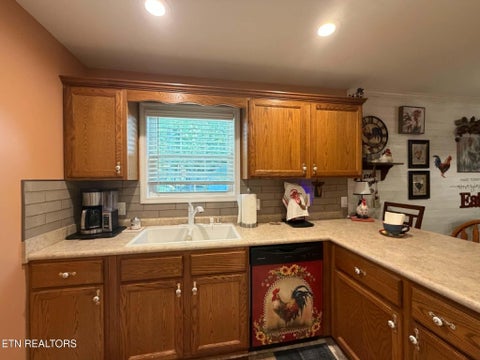 Tiny photo for 64 Pear Circle, Crossville, TN 38555 (MLS # 1354098)
