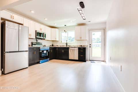 Tiny photo for 1430 Madison St, Morristown, TN 37814 (MLS # 1349931)