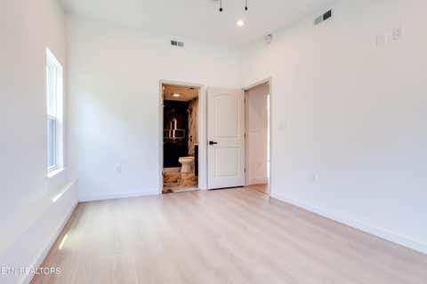 Tiny photo for 1430 Madison St, Morristown, TN 37814 (MLS # 1349931)