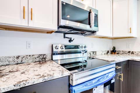 Tiny photo for 1430 Madison St, Morristown, TN 37814 (MLS # 1349931)