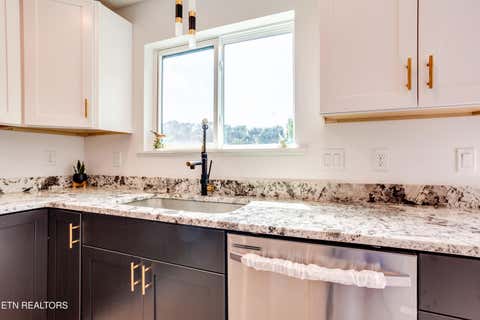 Tiny photo for 1430 Madison St, Morristown, TN 37814 (MLS # 1349931)