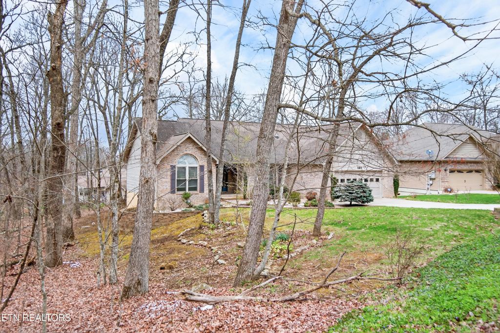 Photo of 183 Trentwood Drive, Crossville, TN 38558 (MLS # 1333060)