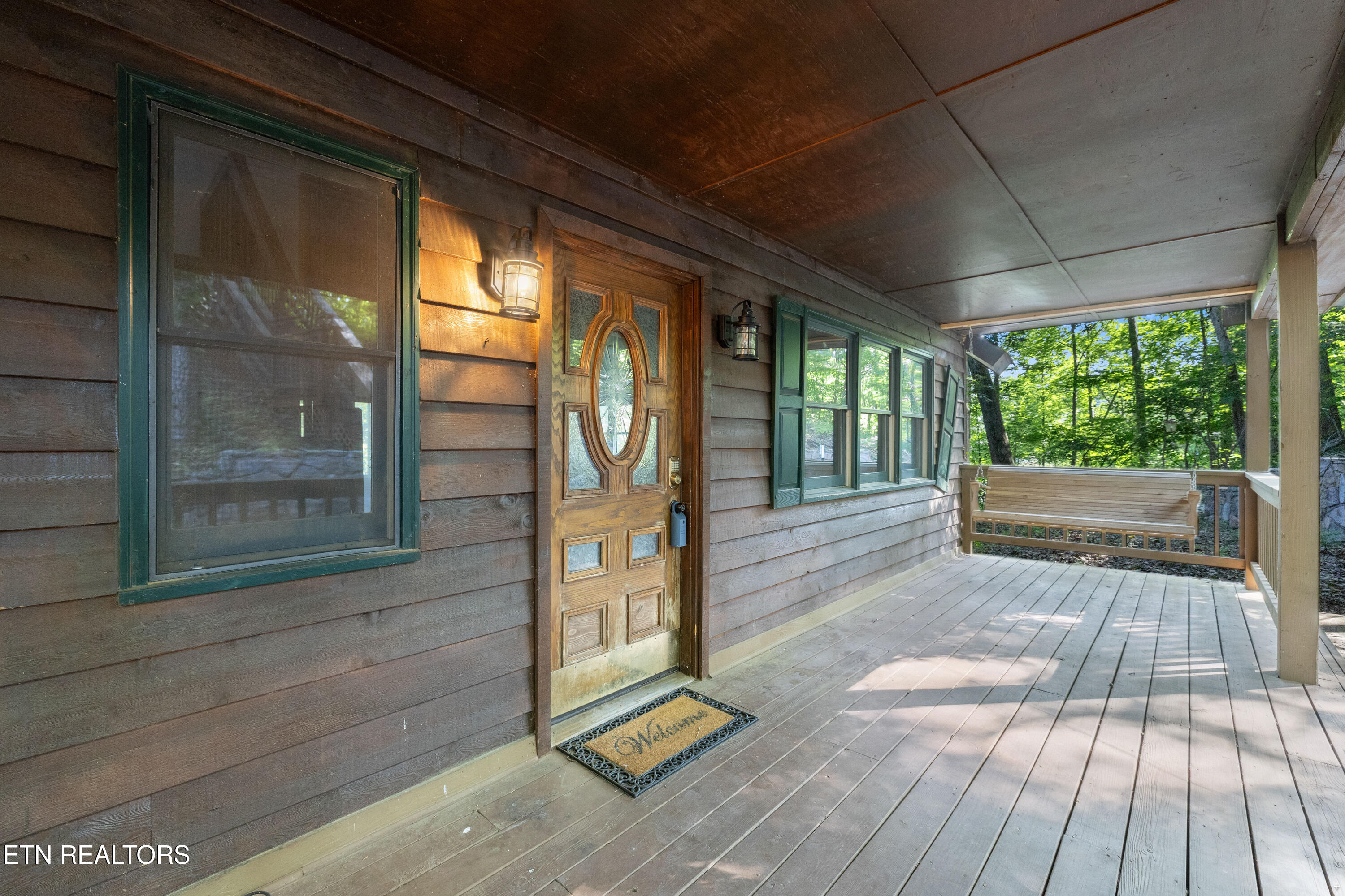 521 Laurel Lake Circle