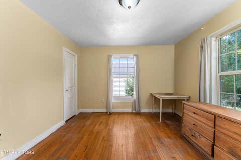 Tiny photo for 702 Meadowview Drive, Harriman, TN 37748 (MLS # 1350080)
