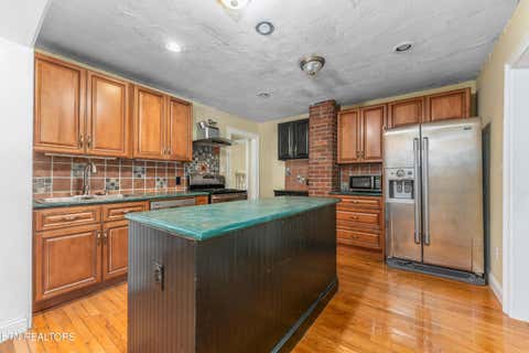 Tiny photo for 702 Meadowview Drive, Harriman, TN 37748 (MLS # 1350080)