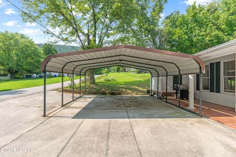 Tiny photo for 702 Meadowview Drive, Harriman, TN 37748 (MLS # 1350080)
