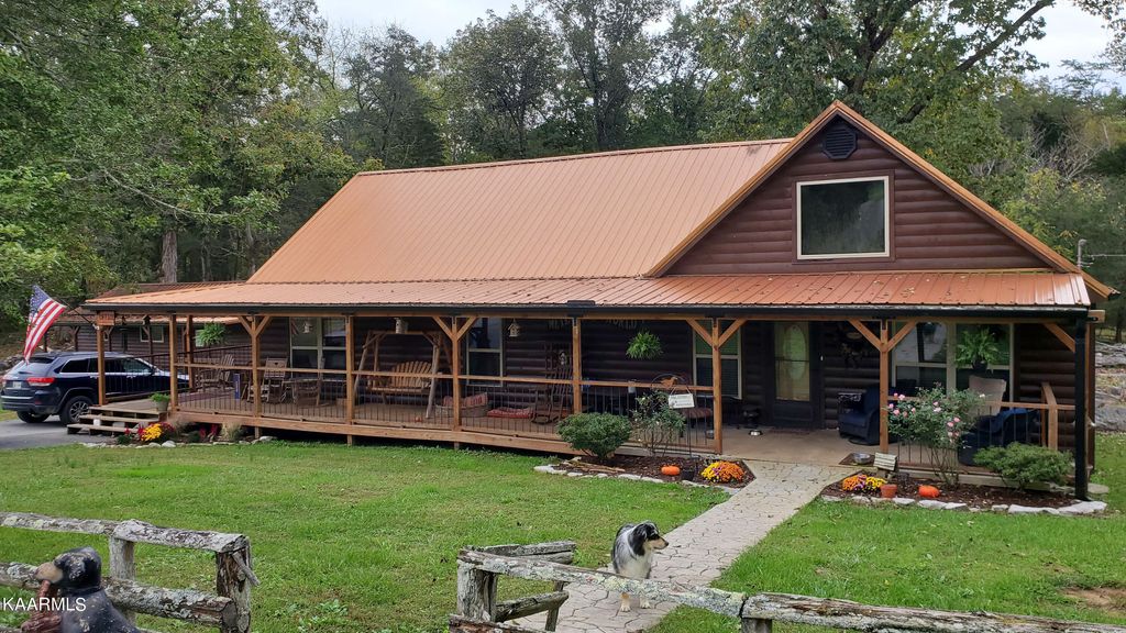 Photo of 3005 LONE MOUNTAIN Rd, New Tazewell, TN 37825 (MLS # 1220945)