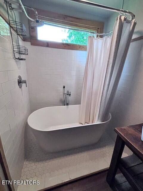 Tiny photo for 909 W Morris St, Sweetwater, TN 37874 (MLS # 1340384)