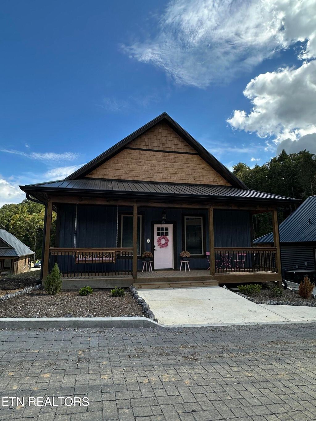 Photo of 539 Warbonnet Way, Pigeon Forge, TN 37863 (MLS # 1317867)