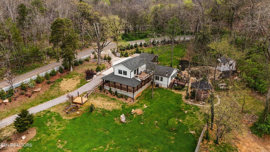 Photo of 6505 Neubert Springs Rd, Knoxville, TN 37920 (MLS # 1336966)