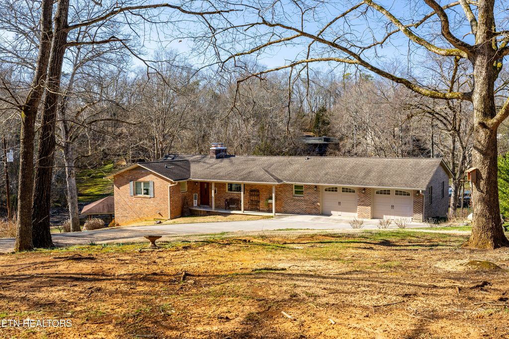 Photo of 3643 Hood Circle, Louisville, TN 37777 (MLS # 1326871)