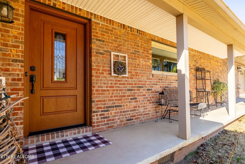 Photo of 3643 Hood Circle, Louisville, TN 37777 (MLS # 1326871)