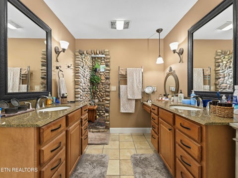Tiny photo for 3508 E Lamar Alexander Pkwy, Maryville, TN 37804 (MLS # 1357566)