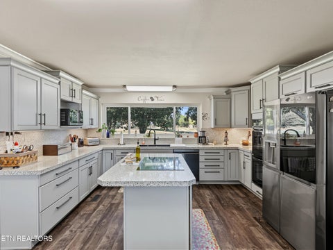 Tiny photo for 3508 E Lamar Alexander Pkwy, Maryville, TN 37804 (MLS # 1357566)
