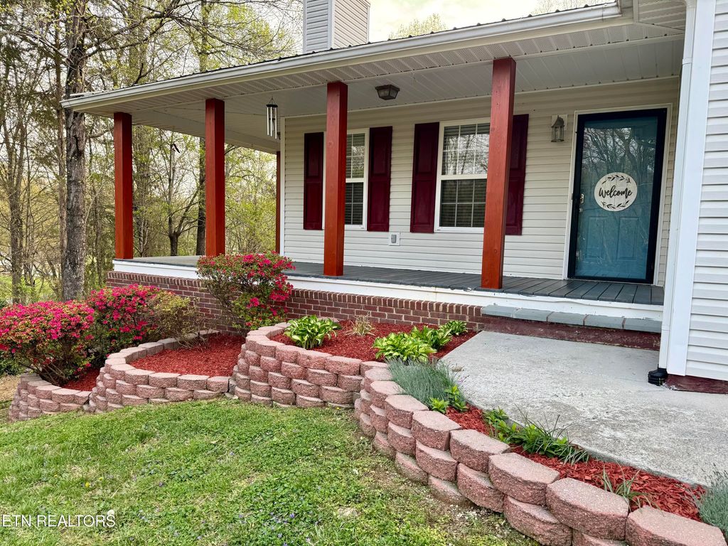 Photo of 103 Hancock St, Clinton, TN 37716 (MLS # 1296557)