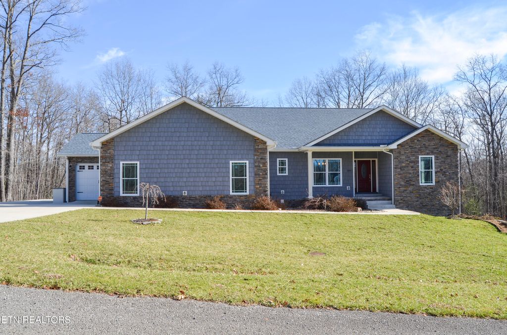 Photo of 380 Mountain Preserve Pkwy, Crab Orchard, TN 37723 (MLS # 1326495)
