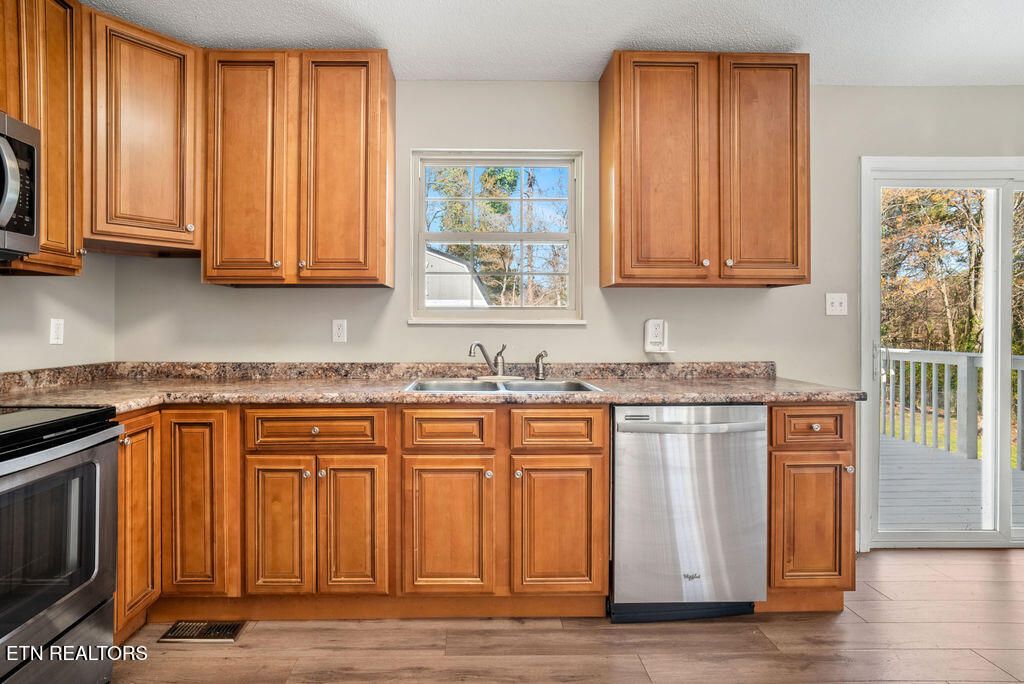 Photo of 2618 Liberty Hill Drive, Louisville, TN 37777 (MLS # 1295090)