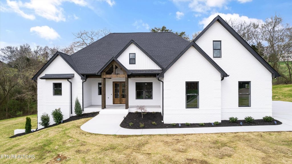 Photo of 4235 Ridge Water Rd, Louisville, TN 37777 (MLS # 1256399)