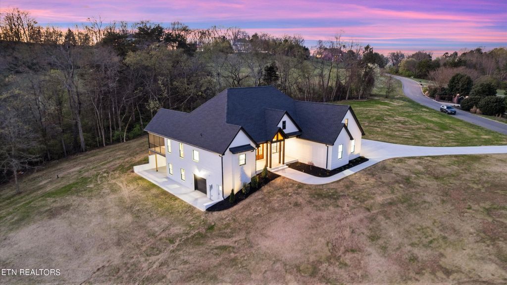 Photo of 4235 Ridge Water Rd, Louisville, TN 37777 (MLS # 1256399)