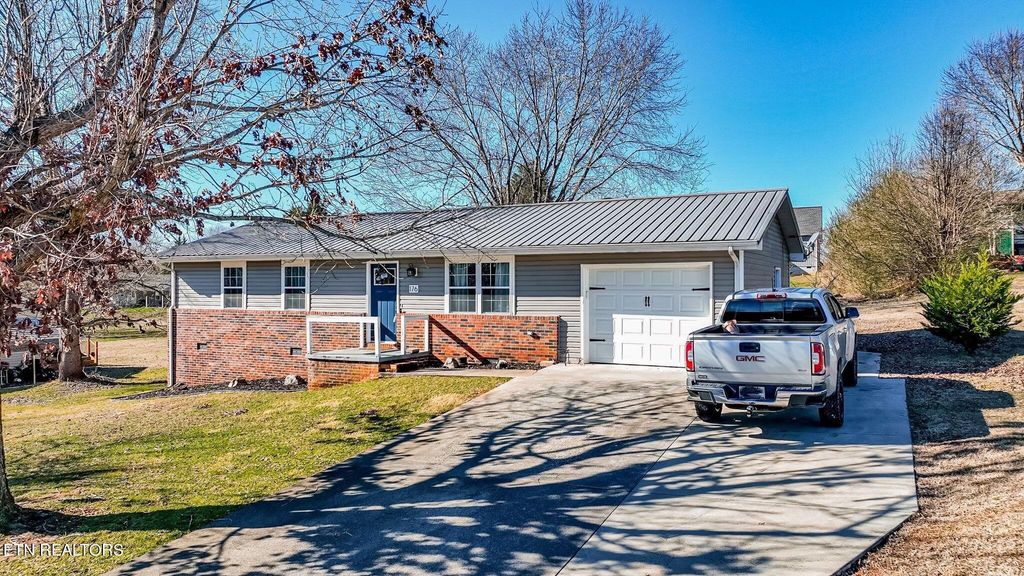 Photo of 176 Scenic Circle, Tellico Plains, TN 37385 (MLS # 1247109)