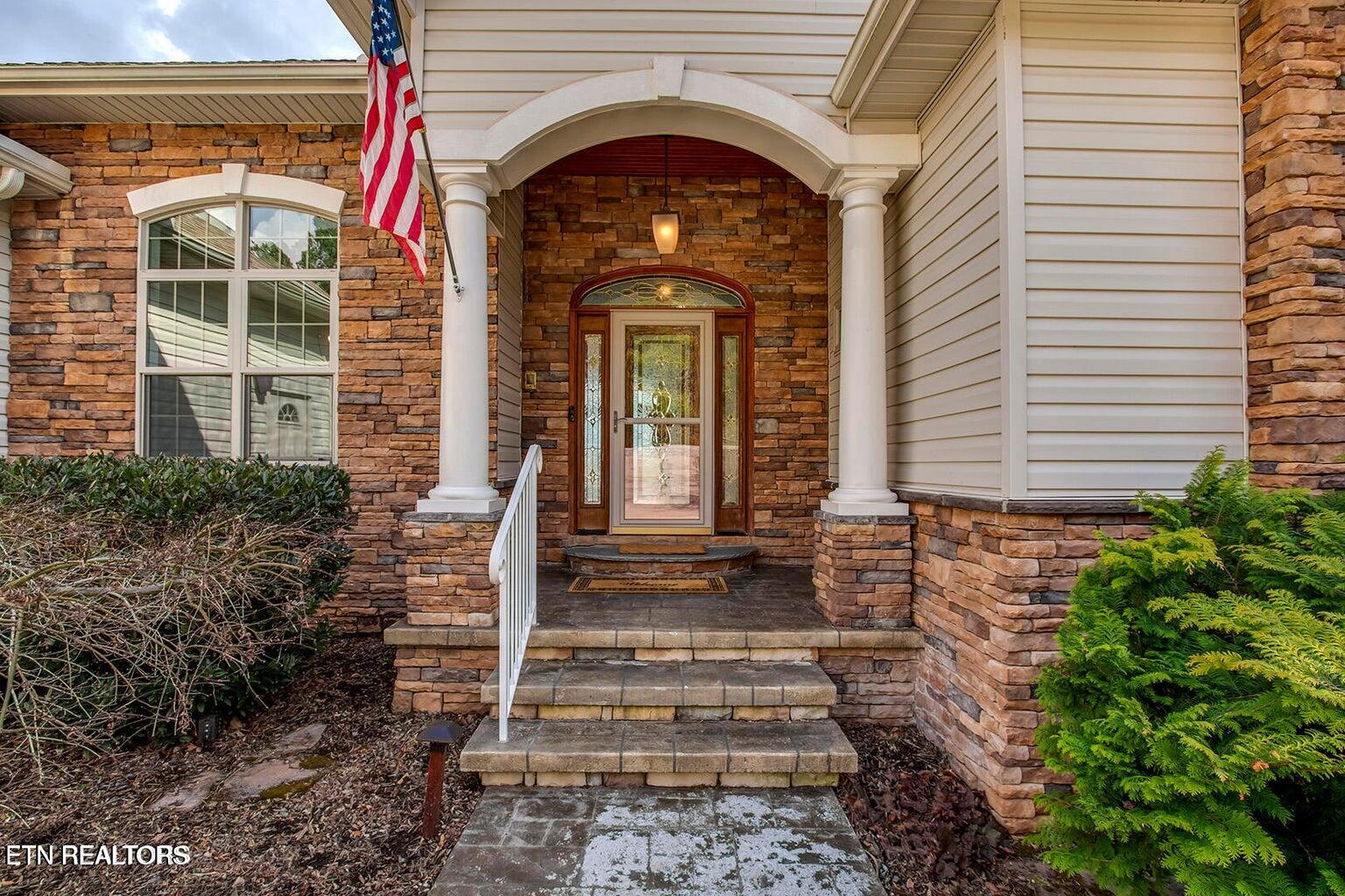 130 Lake Vista Drive