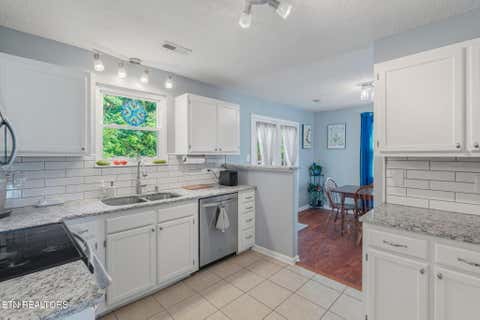 Tiny photo for 2301 Robinson Ridge Court, Knoxville, TN 37923 (MLS # 1348134)