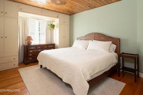 Tiny photo for 5519 Parkdale Rd, Knoxville, TN 37912 (MLS # 1345606)