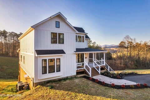 Photo of 1121 Levi Glenn Court, Sevierville, TN 37862 (MLS # 1355826)