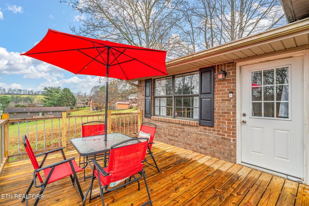 Photo of 144 Allen Drive, Tazewell, TN 37879 (MLS # 1323981)