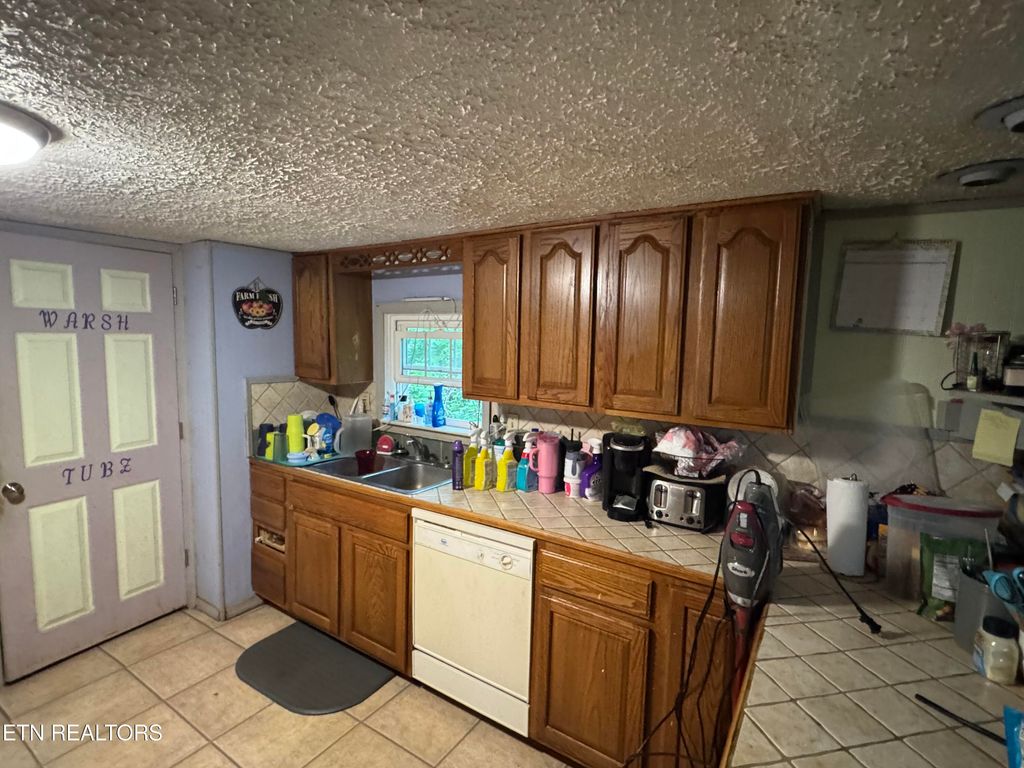 Photo of 3441 Glendale Rd, Bybee, TN 37713 (MLS # 1300337)