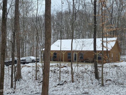 1827 Old Chilhowee Loop Seymour TN 37865