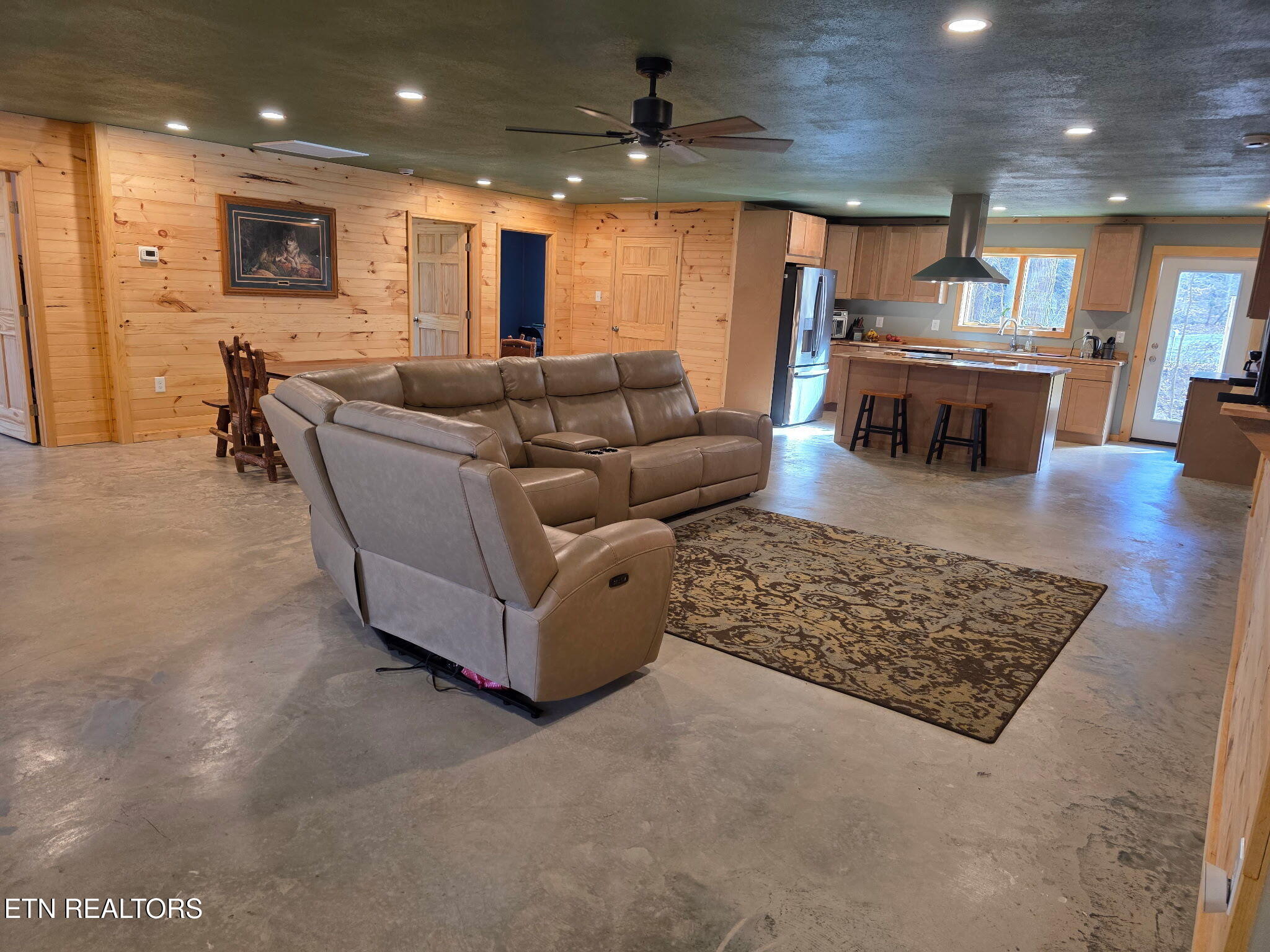 1827 Old Chilhowee Loop