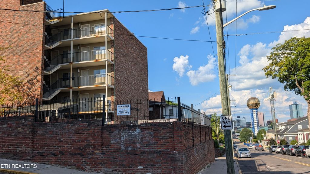 Photo of 510 14th St #301, Knoxville, TN 37916 (MLS # 1310062)