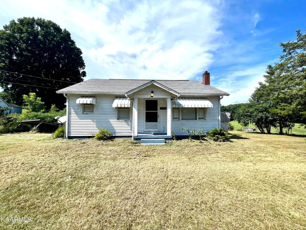 Photo of 240 Asheville Hwy, Strawberry Plains, TN 37871 (MLS # 1235650)