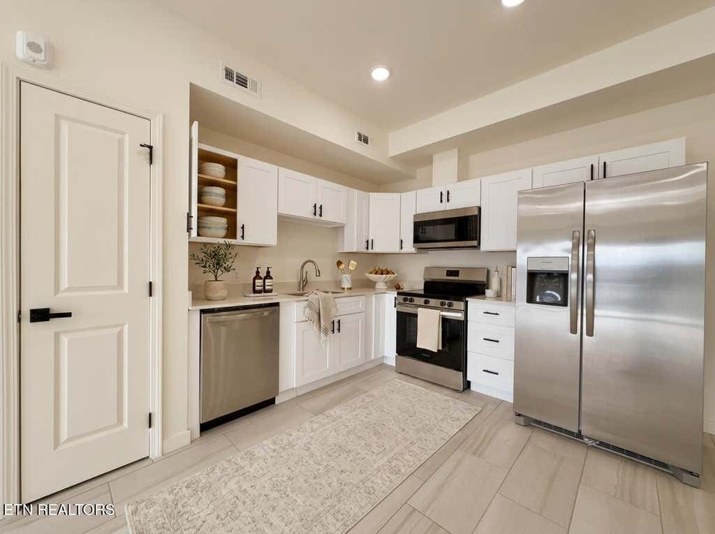 Photo of 129 Sugarfoot Way #302, Pigeon Forge, TN 37863 (MLS # 1349101)