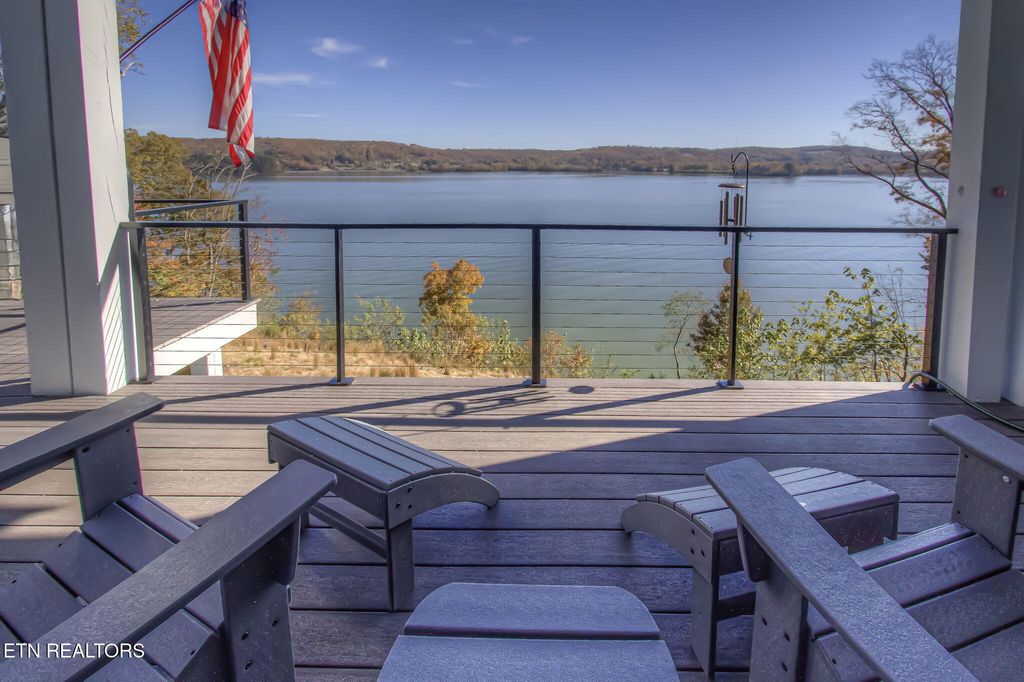 Photo of 285 E Shore Drive, Rockwood, TN 37854 (MLS # 1321724)