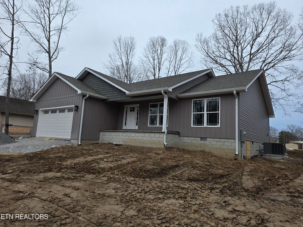 Photo of 3124 Seminole Loop, Crossville, TN 38572 (MLS # 1329950)