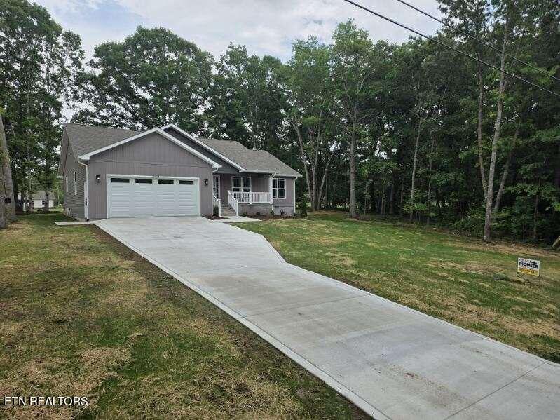 Photo of 3124 Seminole Loop, Crossville, TN 38572 (MLS # 1329950)
