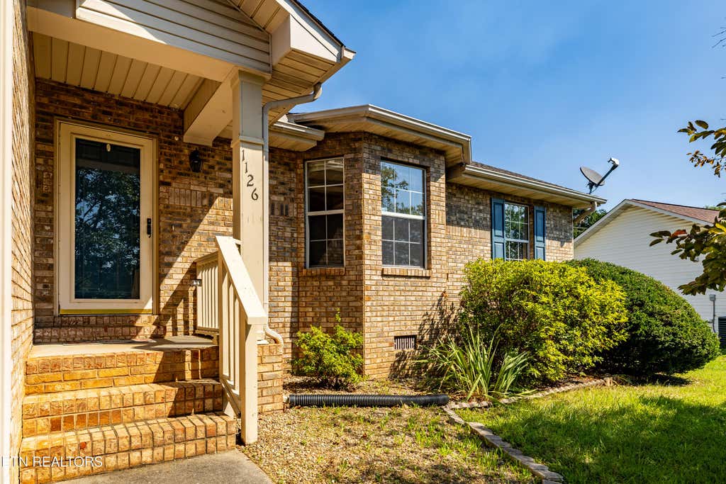 Photo of 1126 Willow Creek Circle, Maryville, TN 37804 (MLS # 1352425)