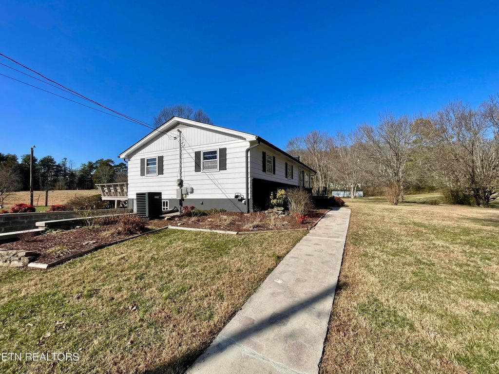 Photo of 6801 Henegar Rd, Corryton, TN 37721 (MLS # 1327272)