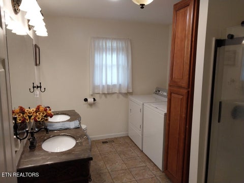 Tiny photo for 3381 Upper Caney Valley Rd, Tazewell, TN 37879 (MLS # 1359381)