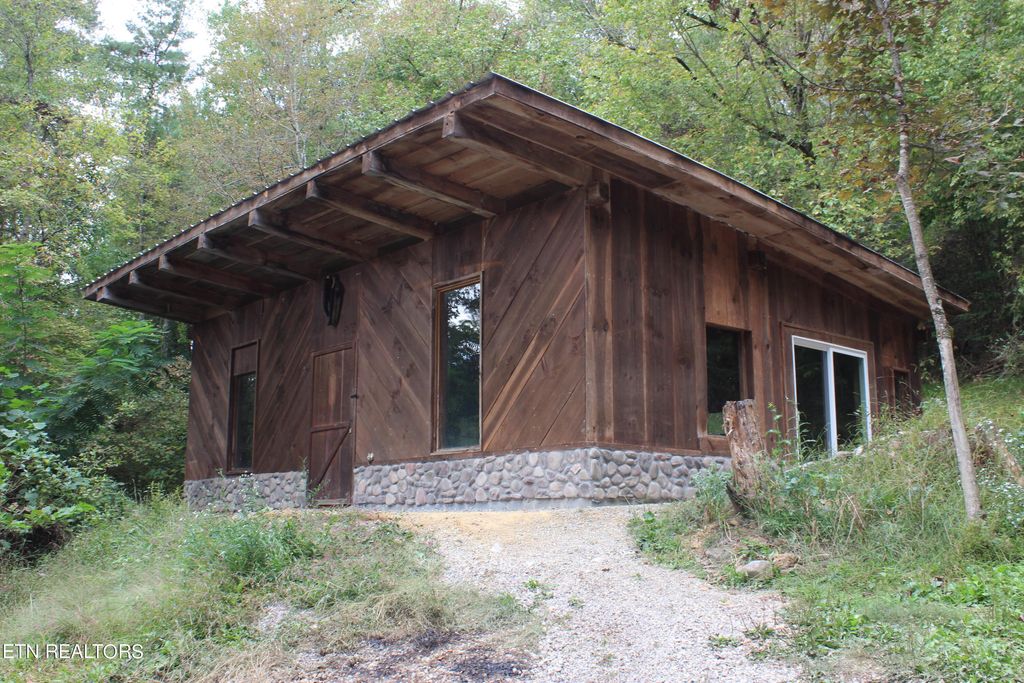 Photo of 145 Mill Pond Hollow Rd, Maynardville, TN 37807 (MLS # 1242746)