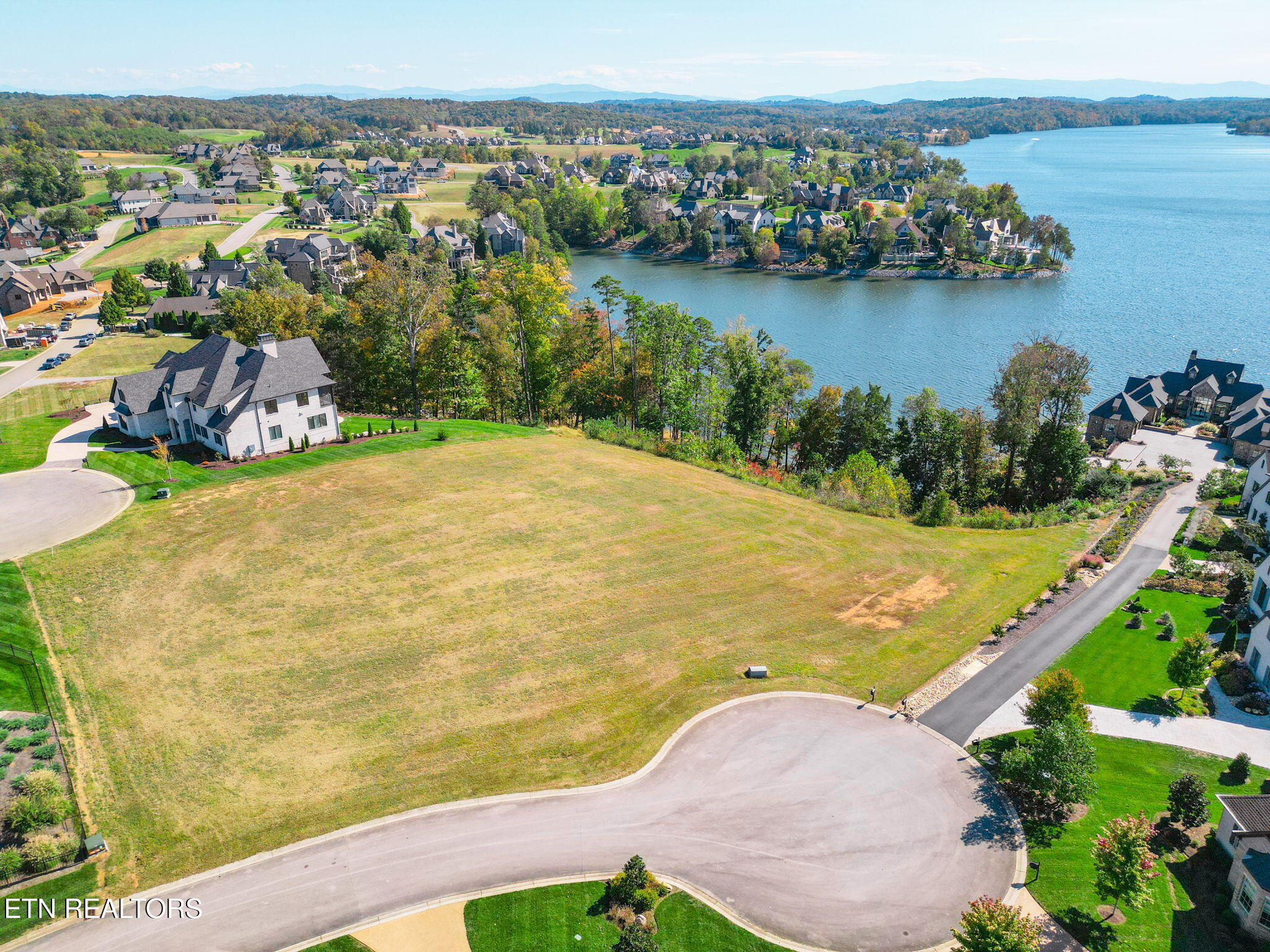 1199 Shadow Hill Drive